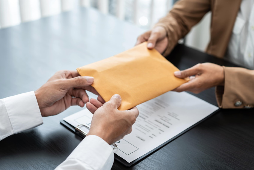 Gửi hợp đồng, chứng từ sang Mỹ nhanh chóng, an toàn: Hướng dẫn gửi hồ sơ quốc tế Gửi hợp đồng, chứng từ sang Mỹ nhanh chóng, an toàn: Hướng dẫn gửi hồ sơ quốc tế